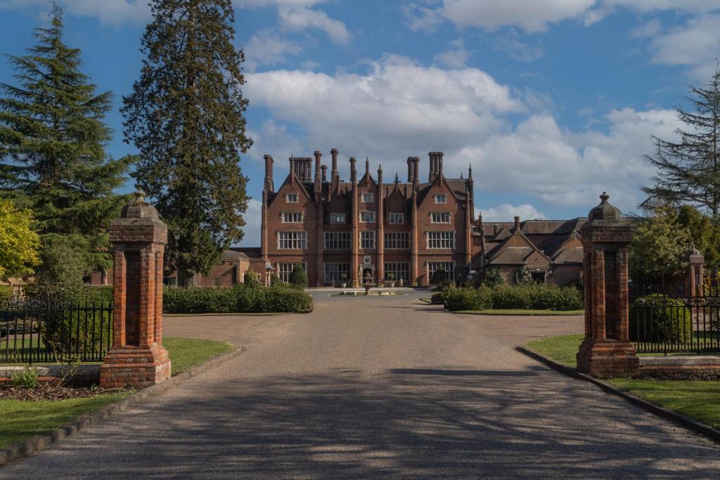 Dunston Hall Hotel, Spa & Golf Resort