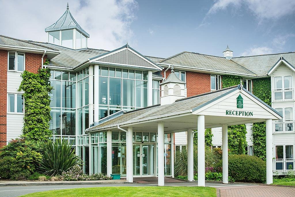 Arden Hotel & Leisure Club